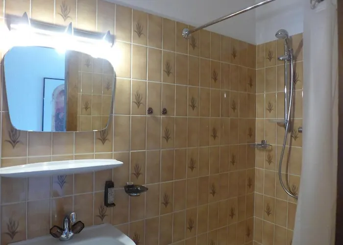 Victoria B 23 By Interhome קראנס-מונטנה